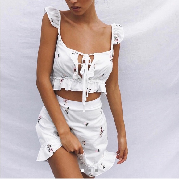 Princess Polly Dresses & Skirts - Princess Polly 2 piece skirt and top set